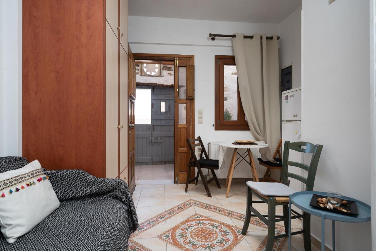Small Apartment In Grotta Naxos Naxos City Exterior foto