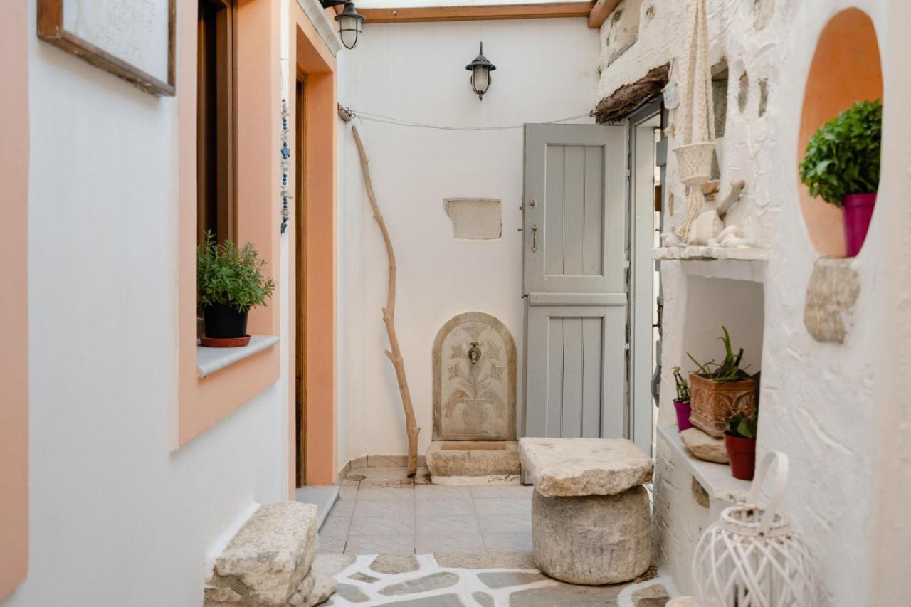 Small Apartment In Grotta Naxos Naxos City Exterior foto